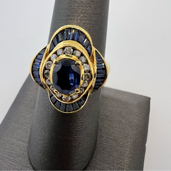 14k Yellow Gold Diamond & Sapphire Ring - Picture 5 of 10